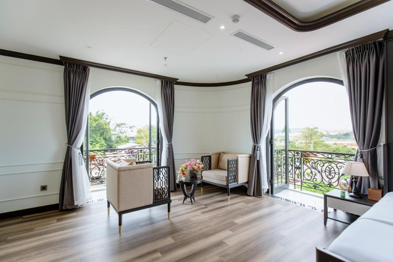 Khách sạn Robin Gia Nghĩa Esterno foto